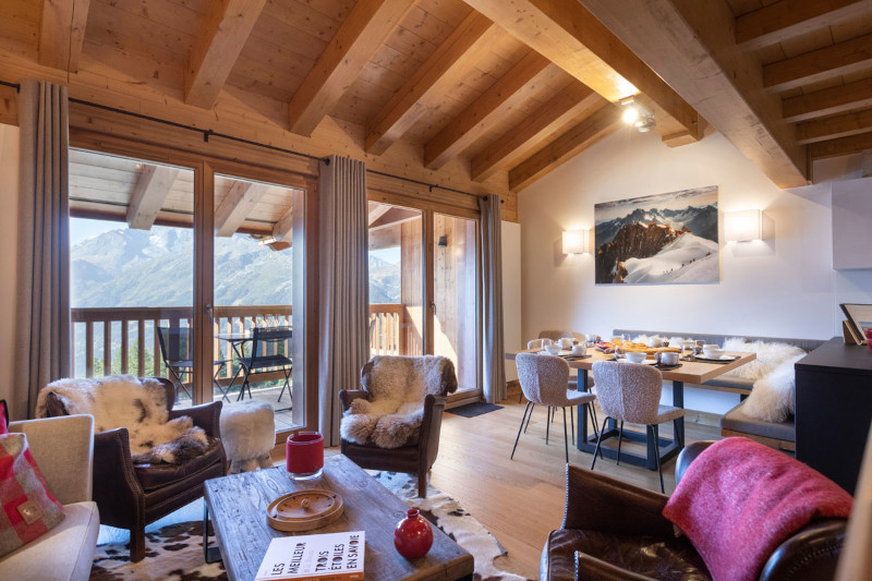 Séjour, Appartement Gentiane RIT005, Chalet Grivola, La Rosière, vue 5 sejour-appartement-gentiane-RIT005-chalet-grivola-la-rosiere-vue-5