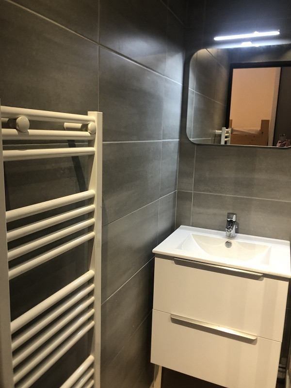 Salle de bain, Studio BB316, Les Bouquetins, La Rosière, vue 2 salle-de-bain-studio-BB316-les-bouquetins-la-rosiere-vue-2