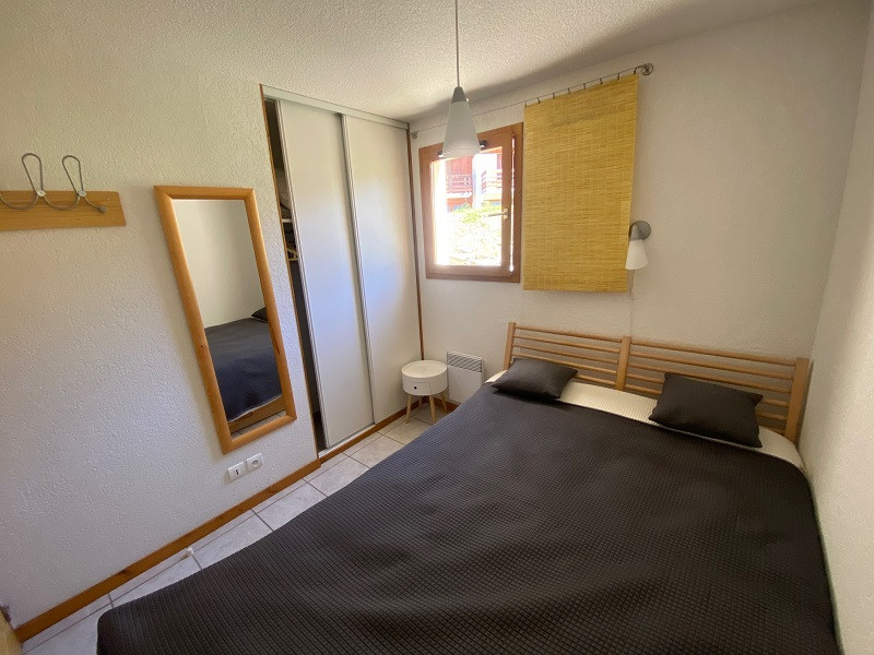 img-1080-2564428 img-1080-2564428