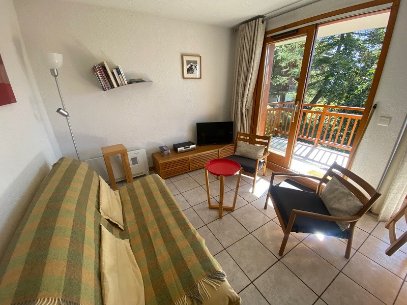 img-1083-2564429 img-1083-2564429