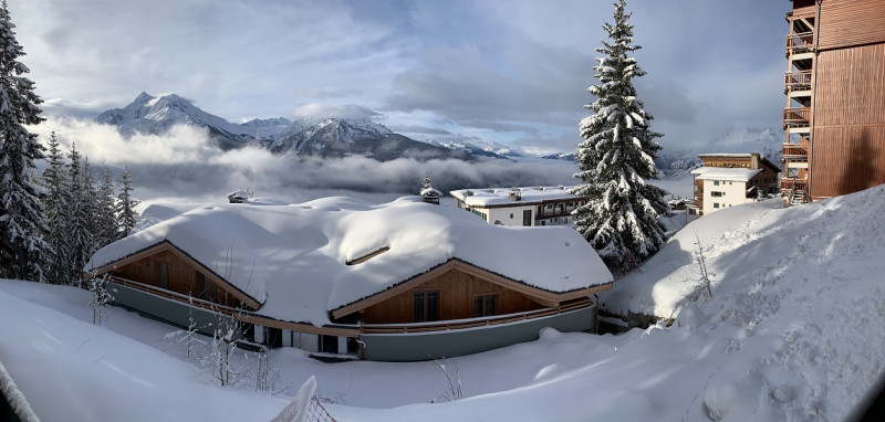 Vue extérieure hiver, Appartement LB015, La Louie Blanche, La Rosière, vue 2 vue-exterieure-hiver-appartement-LB015-la-louie-blanche-la-rosiere-vue-2