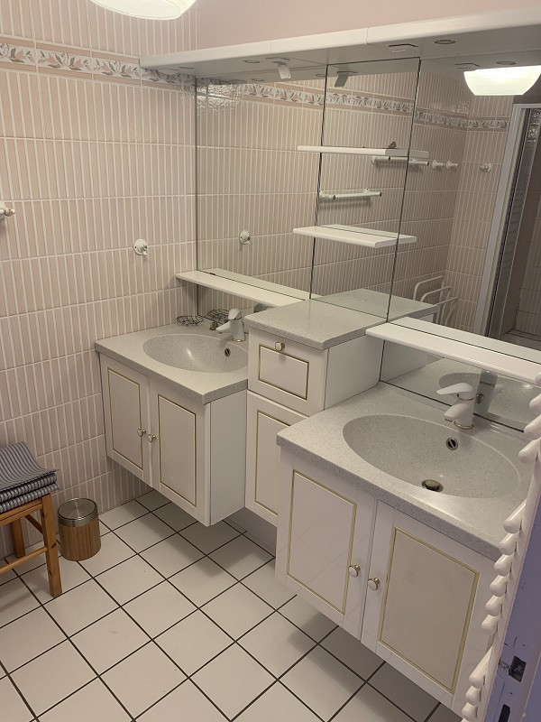 Salle de bain 1, Appartement BUG4, Le Bugatti, La Rosière, vue 1 Salle de bain 1, Appartement BUG4, Le Bugatti, La Rosière, vue 1