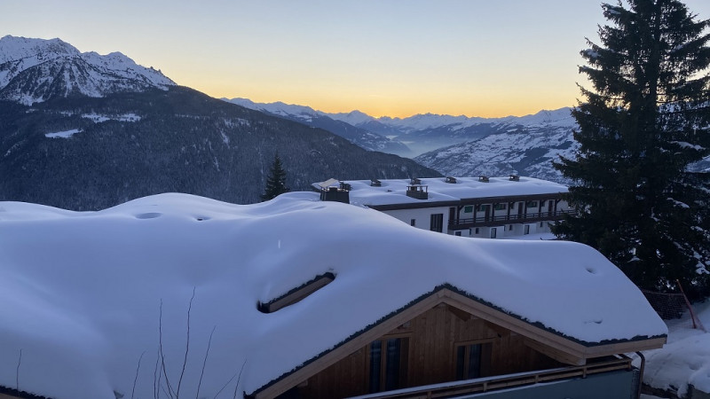 Vue extérieure hiver, Appartement LB015, La Louie Blanche, La Rosière, vue 3 vue-exterieure-hiver-appartement-LB015-la-louie-blanche-la-rosiere-vue-3