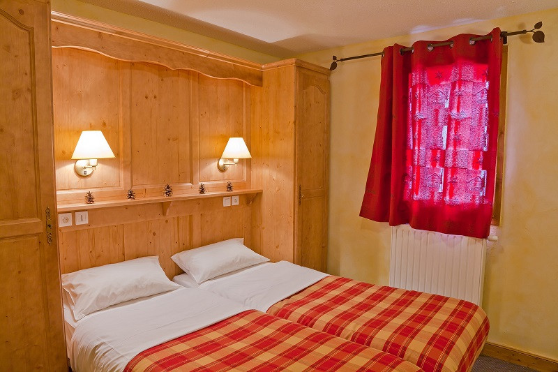 chambre-appartement-8P16-les-balcons-de-la-rosiere-vue-1