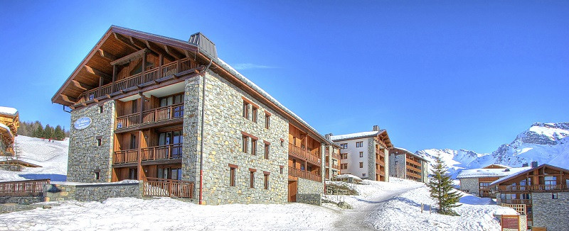 Extérieur hiver de la résidence Les Balcons de La Rosière Extérieur hiver de la résidence Les Balcons de La Rosière