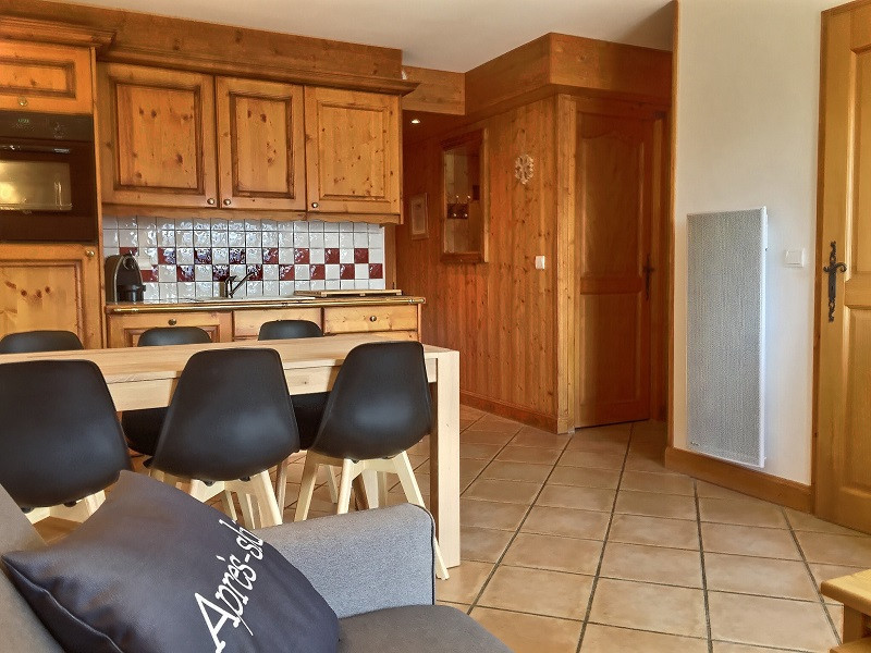 Séjour et cuisine, Appartement GR07B, Les Granges de Rosière sejour-et-cuisine-appartement-GR07B-les-granges-de-la-Rosiere