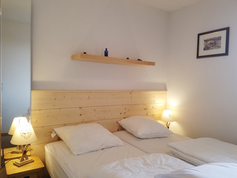 Chambre 2, Appartement NV005, Les Niverolles, La Rosière, vue 1 chambre-2-appartement-nv005-les-niverolles-la-rosiere-vue-2