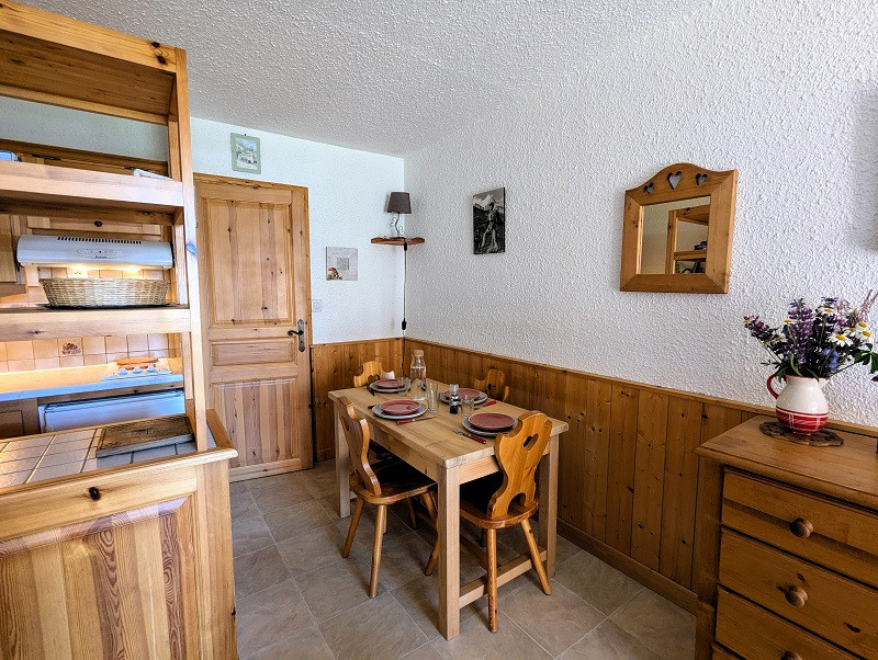 Séjour, Studio CR02D, Les Chalets de La Rosière, vue 4 Séjour, Studio CR02D, Les Chalets de La Rosière, vue 4
