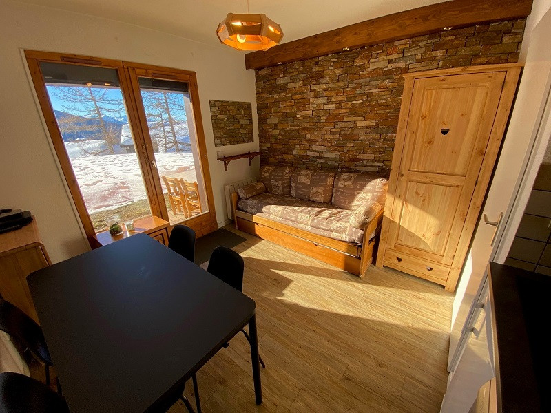 Séjour, Appartement TR014, résidence Les Terrasses, La Rosière, vue 5 Séjour, Appartement TR014, résidence Les Terrasses, La Rosière, vue 5