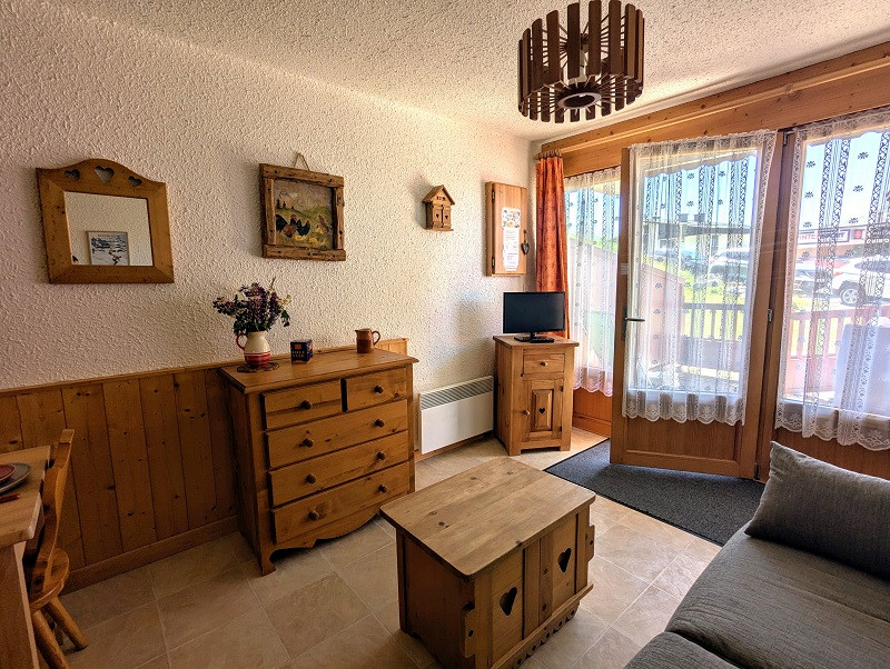 Séjour, Studio CR02D, Les Chalets de La Rosière, vue 6 Séjour, Studio CR02D, Les Chalets de La Rosière, vue 6