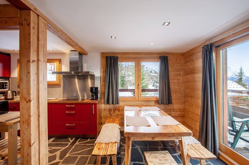 Salle à manger, Chalet GL021, La Rosière, vue 1 Salle à manger, Chalet GL021, La Rosière, vue 1