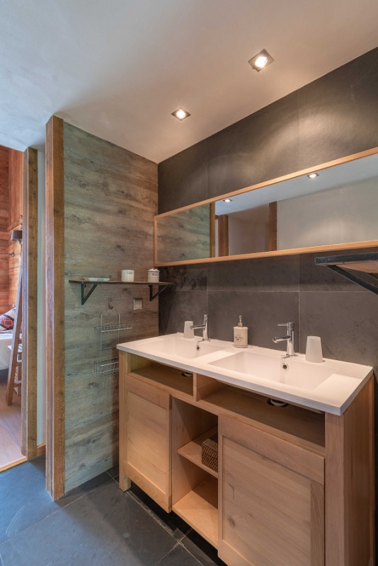 Salle de bain 2, Chalet Apalosa, La Rosière, vue 2 salle-de-bain-2-chalet-apalosa-la-rosiere-vue-2
