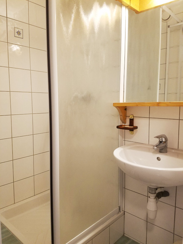 Salle d'eau, Studio VLR35, Le Val Rosière, La Rosière, vue 2 Salle d'eau, Studio VLR35, Le Val Rosière, La Rosière, vue 2