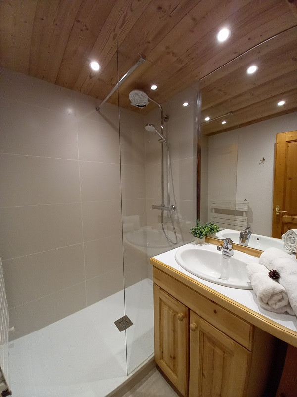 Salle d'eau 2, Appartement CRYS7, Le Crystal, La Rosière Salle d'eau 2, Appartement CRYS7, Le Crystal, La Rosière