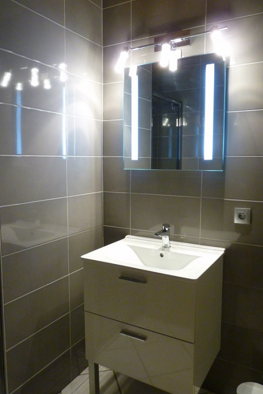Salle d'eau 2, appartement CHRI06, Le Christiania, La Rosière, vue 1 faye-sci-le-vannage-004-12977