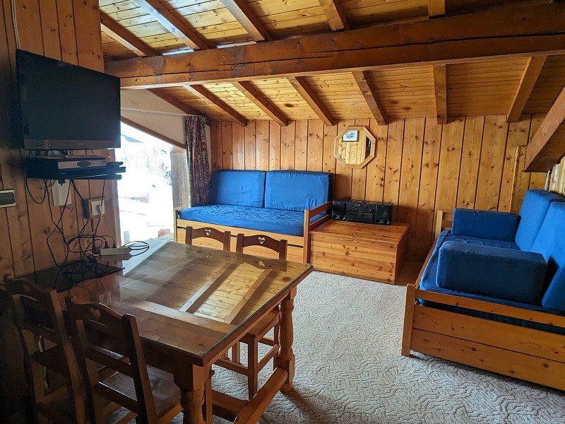 Salon 2, Appartement CP001, Le Clapey, La Rosière, vue 1 salon-2-appartement-cp001-le-clapey-la-rosiere-vue-1