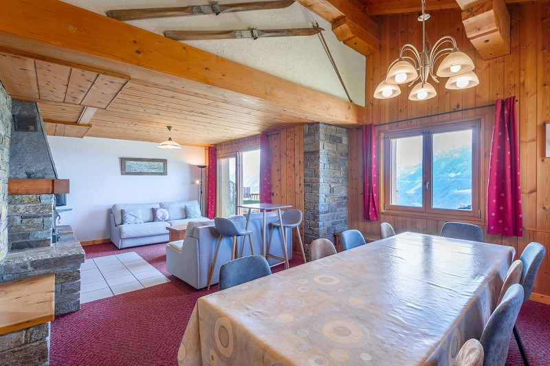 Séjour, Appartement CH001C, Chalet Les Charmettes, La Rosière, vue 2
