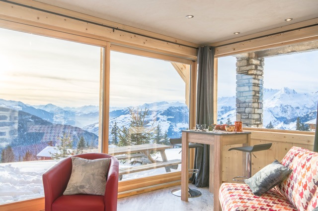 Salon vue sud-ouest, Appartement CH002G, Chalet Les Charmettes, La Rosière