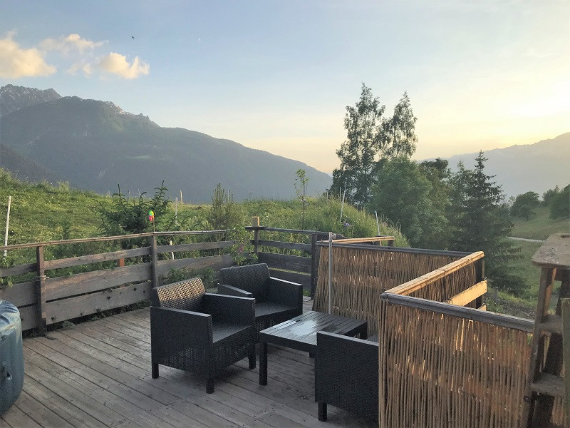 Terrasse, Chalet La Verdache, Le Châtelard, vue 2 terrasse-chalet-la-verdache-le-chatelard-vue-2