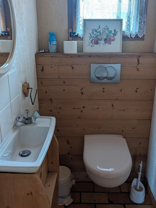 Toilettes séparées, Appartement CP001, Le Clapey, La Rosière Toilettes séparées, Appartement CP001, Le Clapey, La Rosière