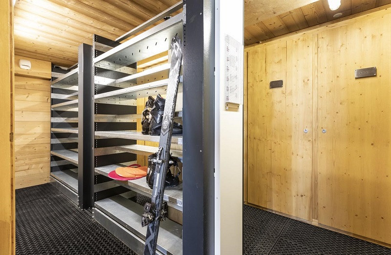 Ski room, Chalet Grivola, La Rosière ski-room-chalet-grivola-la-rosiere